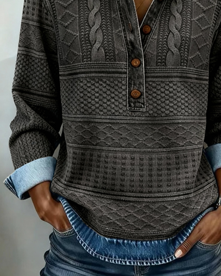 Livia | Button Sweatshirt