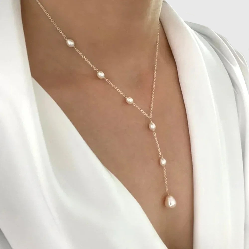 Vintage Pearl Necklace with Pendant