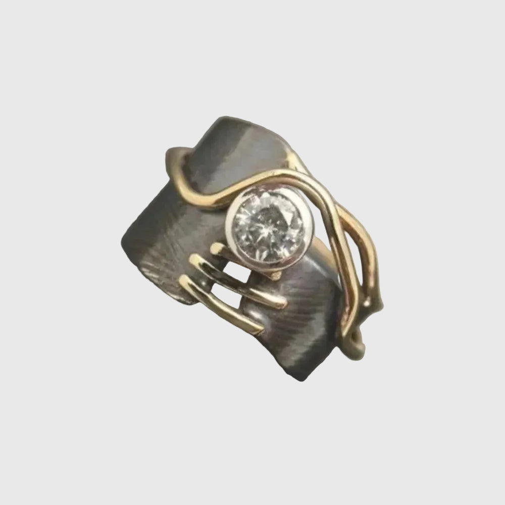 Retro Dark Silver Zirconia Ring