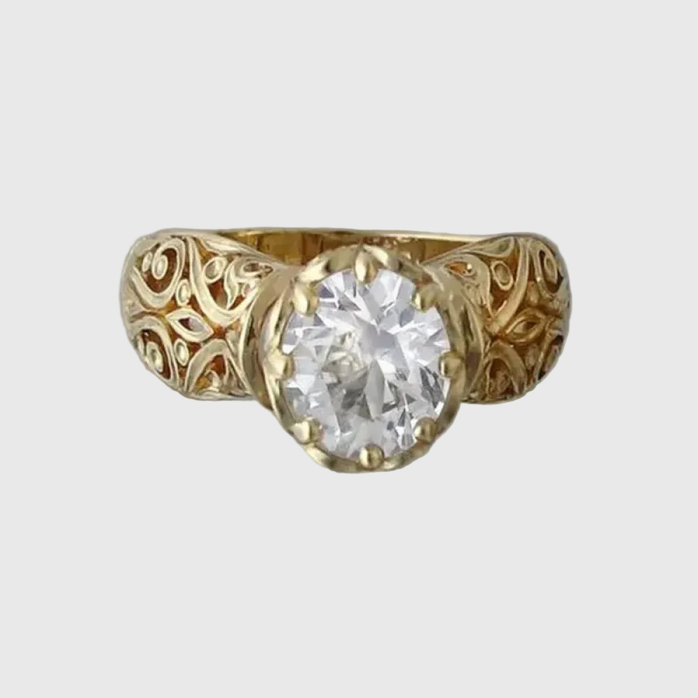 Elegant Ring with White Zirconia