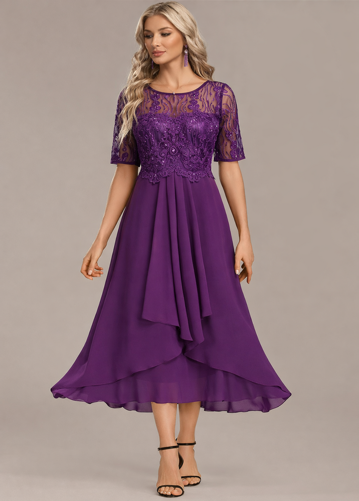 Sophie | Navy Lace Short Sleeve Round Neck Midi Dress