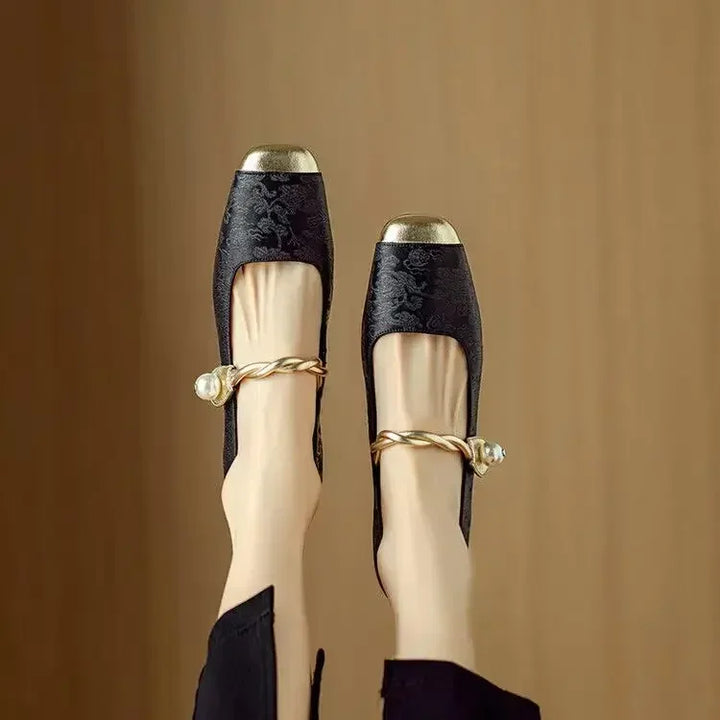 Camille | Vintage Braided Pearl Shoe