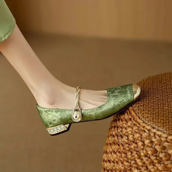 Camille | Vintage Braided Pearl Shoe