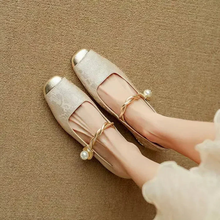 Camille | Vintage Braided Pearl Shoe